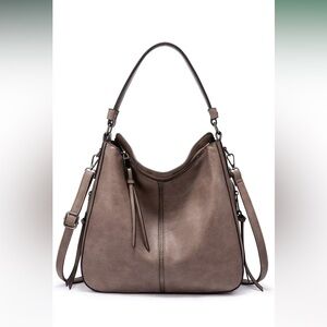 Realer Hobo bag in taupe, like new!
